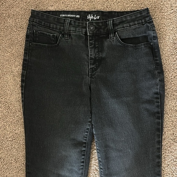 style and go curvy skinny leg black denim pants size 4 - Picture 3 of 12